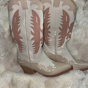 Mi.IM Women's Western Boots in Cream and Tan